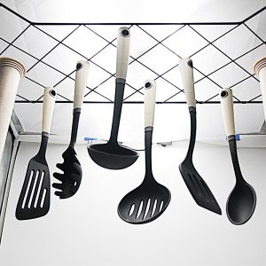 Kitchen utensils set
